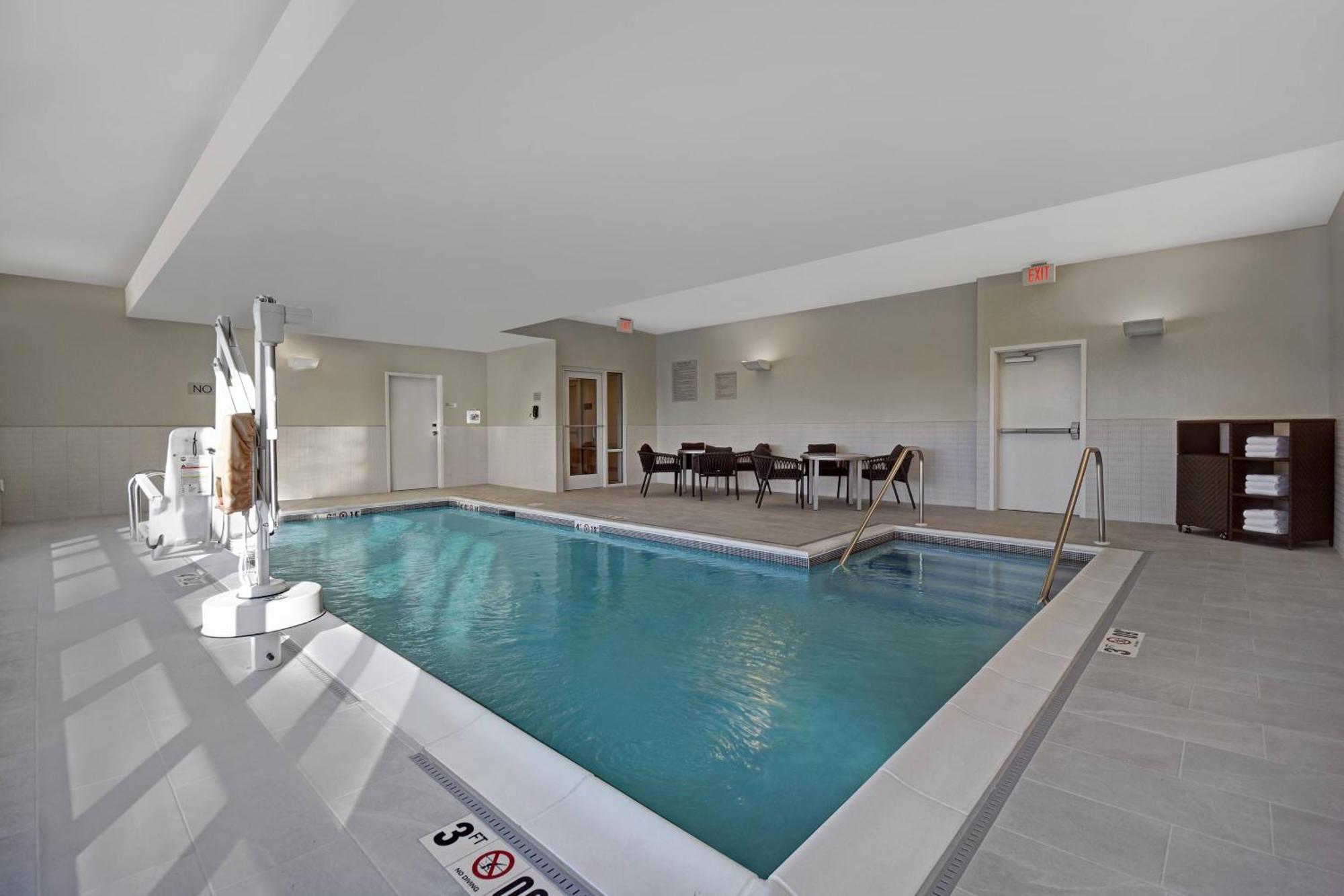 Towneplace Suites By Marriott Fall River Westport Luaran gambar